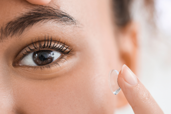 Cost of LASIK versus Contact Lenses featured image